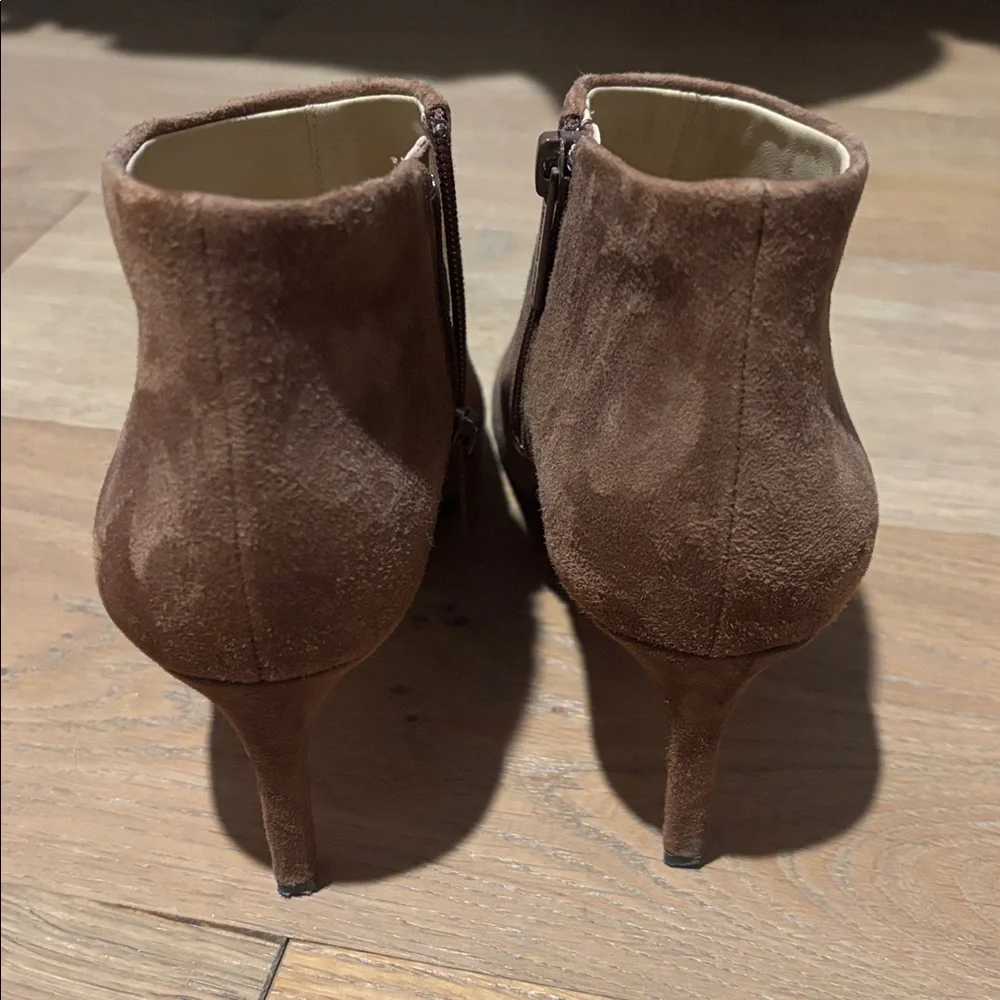 Veronica Beard Leone suede booties 6 - Picture 5 of 7